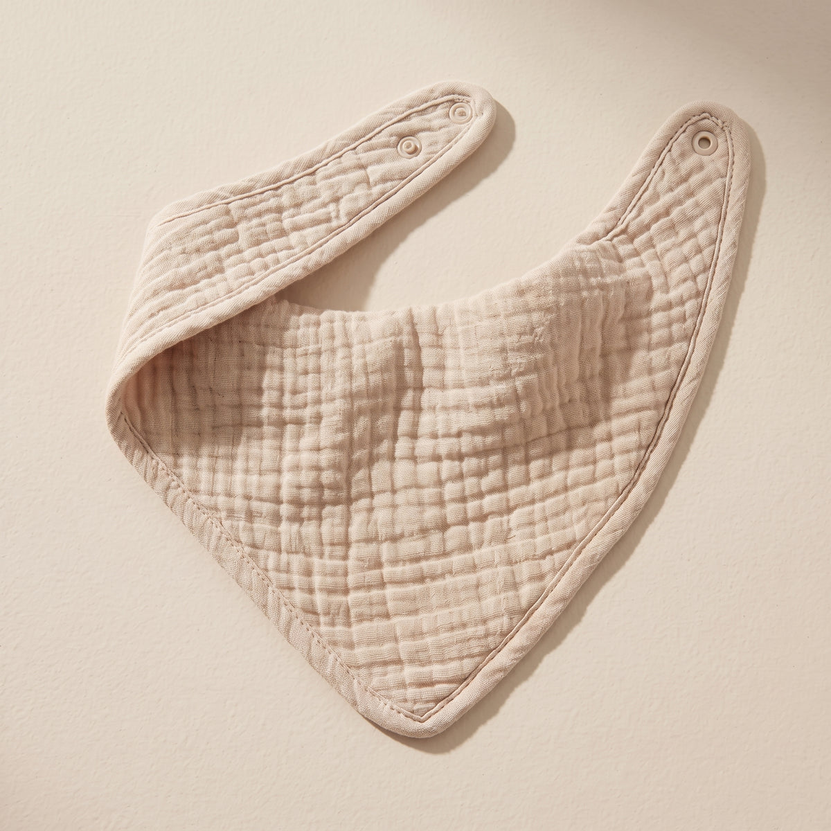 Organic Muslin Bandana Drool Bib – Natural Oatmeal