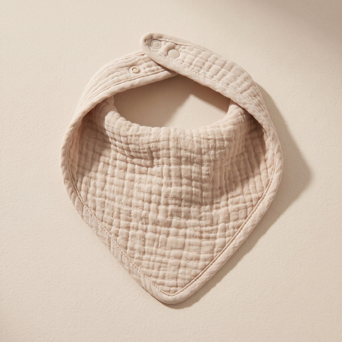 Organic Muslin Bandana Drool Bib – Natural Oatmeal